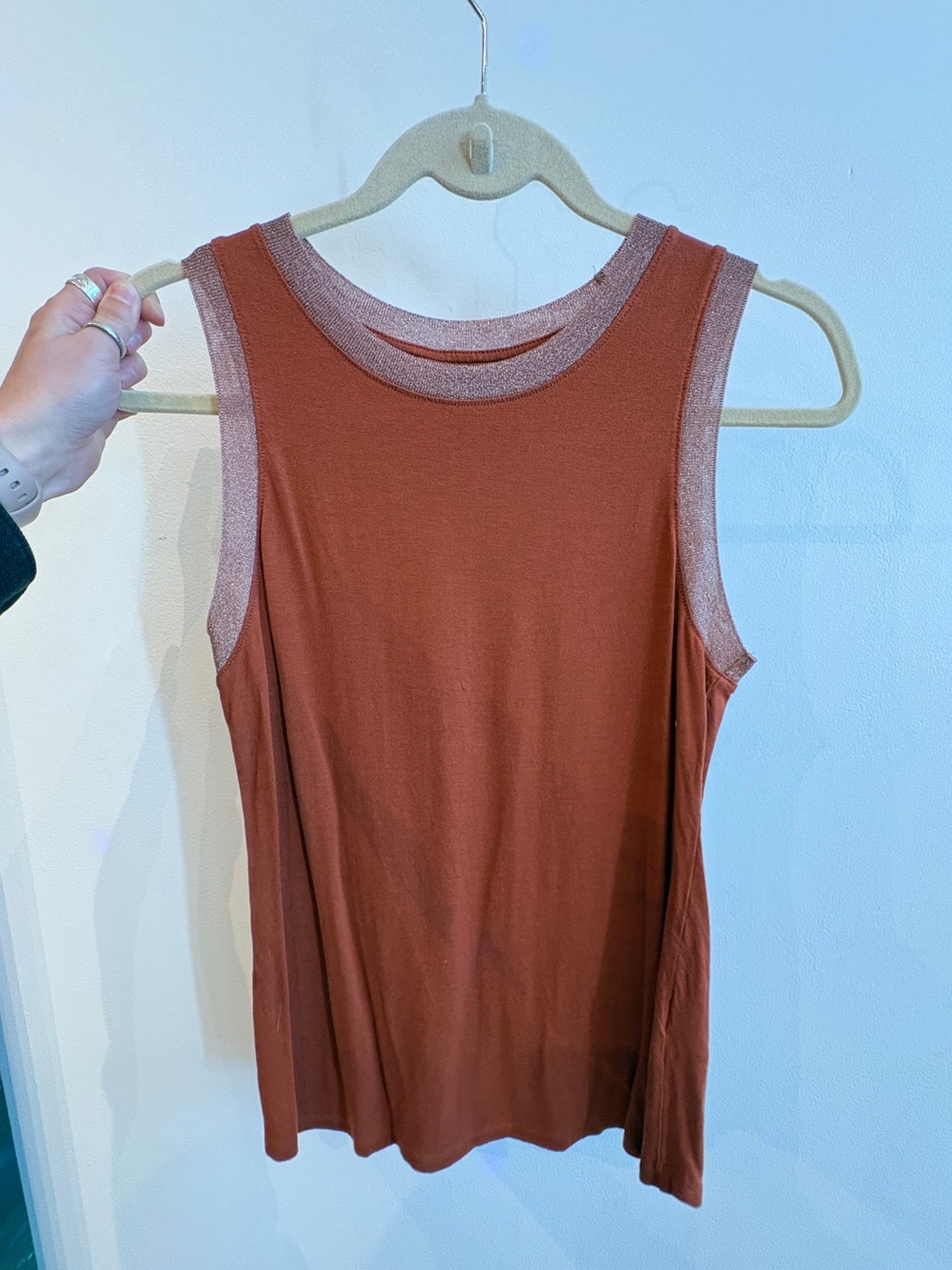 Sleeveless Rust Tank Top with Glitter Trim